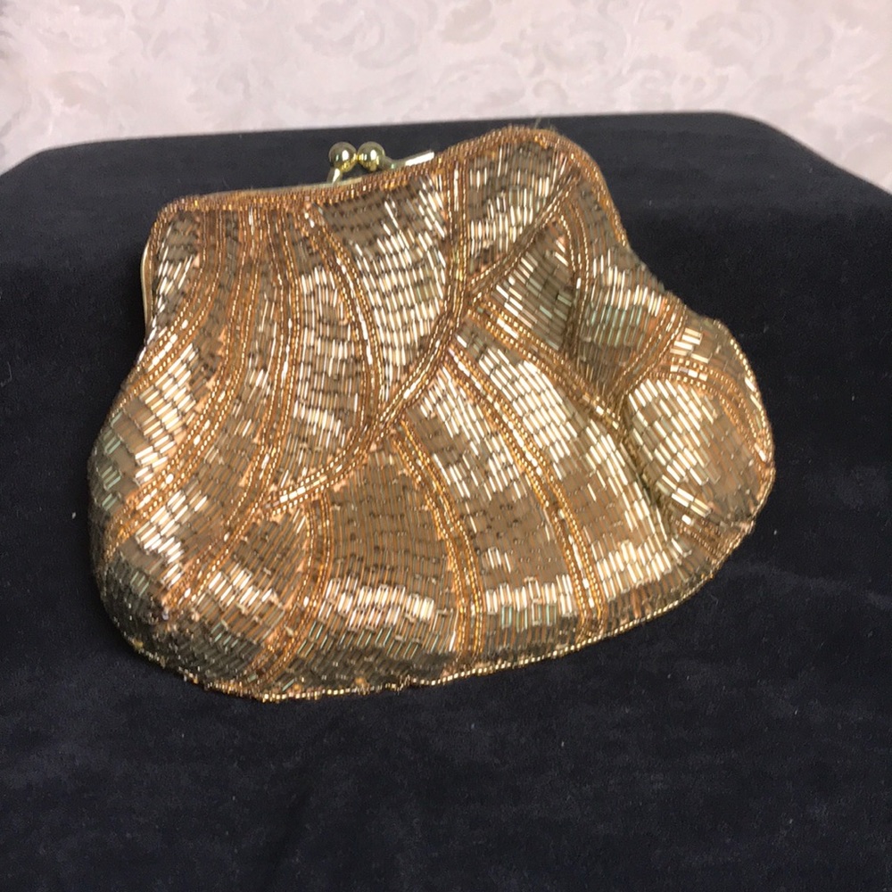 Elegant purse - Picture 2 of 3